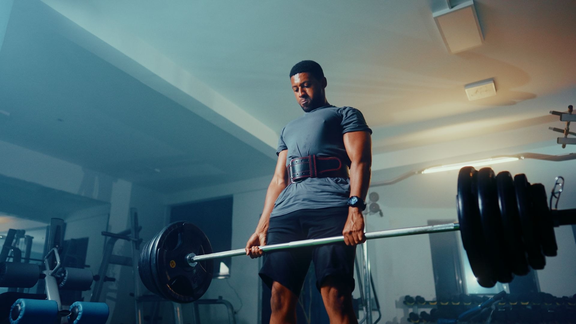 Lifter training in the gym